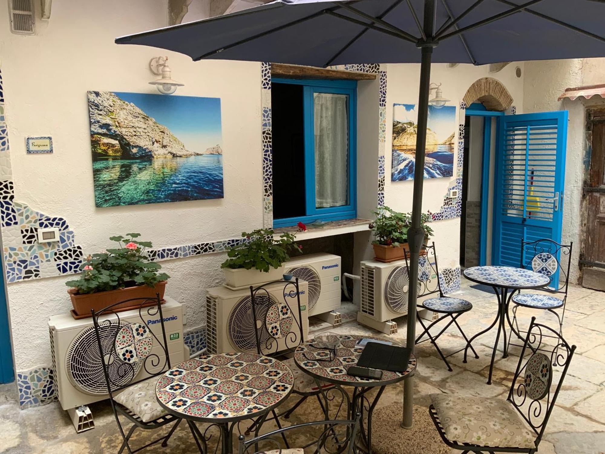 Cortile Azzurro Hotel Trapani Exterior foto
